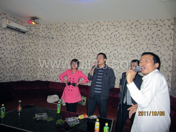 2011年10月，鄭州企鵝糧油機(jī)械有限公司--外貿(mào)部，十一國(guó)慶節(jié)團(tuán)體活動(dòng)！(圖1)
