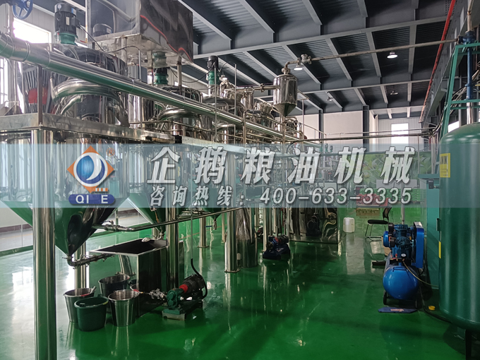 企鵝牌茶籽油雙螺桿榨油機(jī)，用心制造獲得客戶認(rèn)可(圖5)